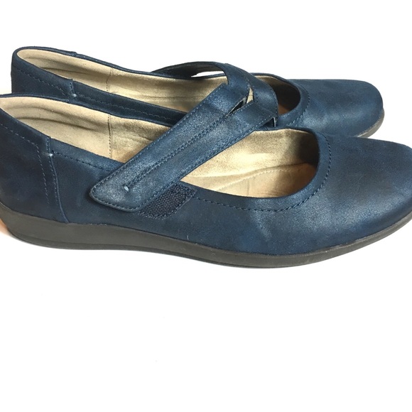 Easy Spirits | Mary Janes - Picture 2 of 7